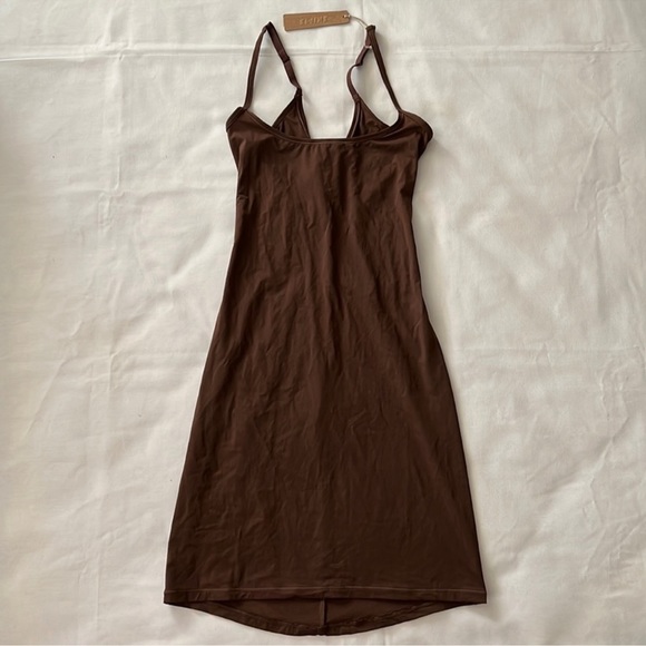 Skims cocoa Slip Dress NWT size S - Picture 1 of 4